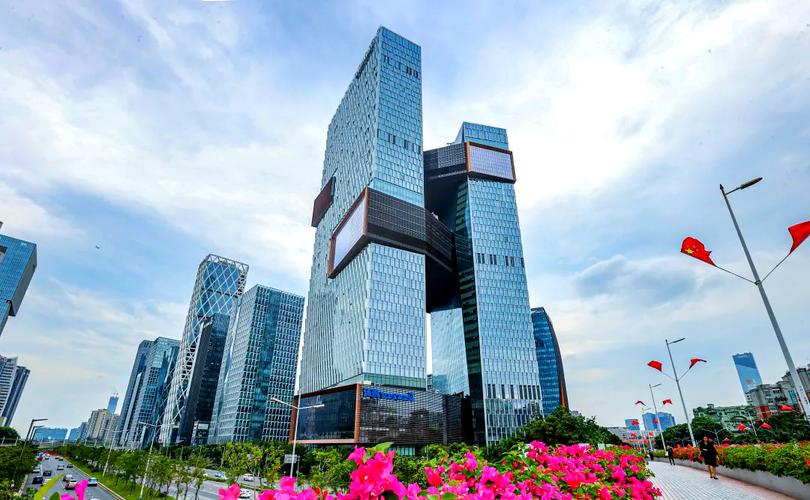深信服,这家深耕网络安全领域的深圳软件企业,积极拥抱人工智能技术
